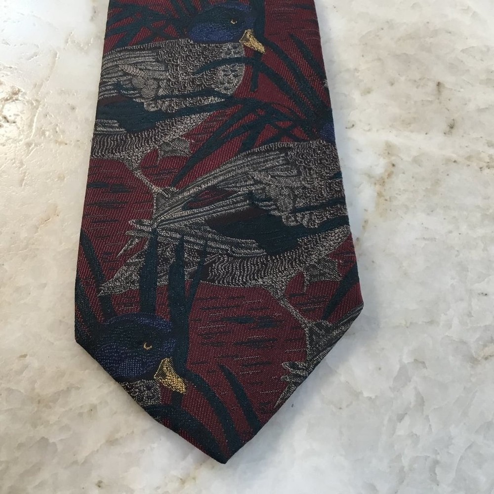 EDDIE BAUER SILK TIE